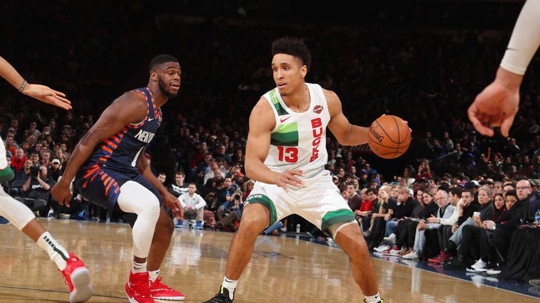 Malcolm Brogdon handles the ball against the New York Knicks