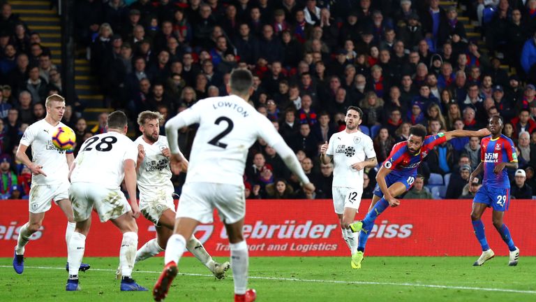 Andros Townsend of Crystal Palace scores his team's second goal during the Premier League match between Crystal Palace and Burnley FC at Selhurst Park on December 1, 2018 in London, United Kingdom.