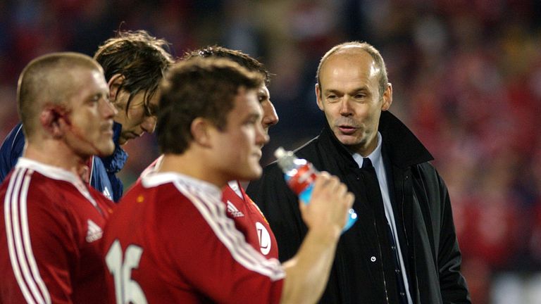 FPR119122. British and Irish Lions coach Clive Woodward at the end of the third and final rugby union test match played against the All Blacks at Eden Park in Auckland, New Zealand, Saturday, July 9th, 2005. MANDATORY CREDIT .FOTOPRESS/Phil Walter.                                