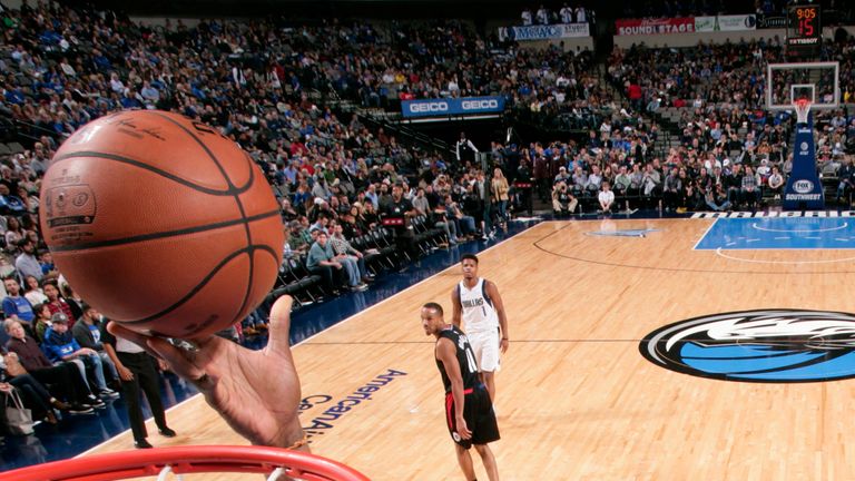 DeAndre Jordan #6 of the Dallas Mavericks shoots the ball against the LA Clippers on December 2, 2018 at the American Airlines Center in Dallas, Texas