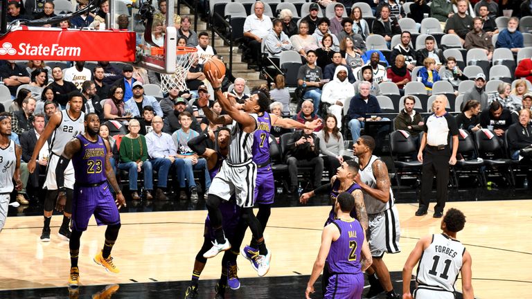 DeMar DeRozan of the San Antonio Spurs shoots the ball against the Los Angeles Lakers on December 7, 2018