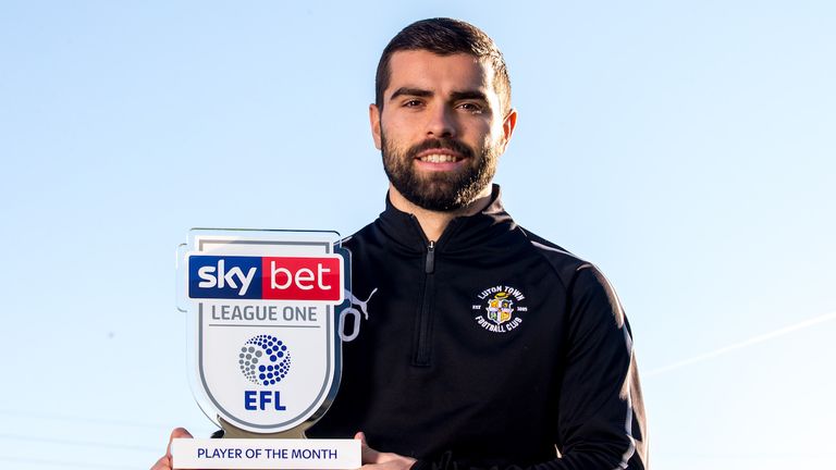 Elliot Lee of Luton Town wins the Sky Bet League One Player of the Month award - Mandatory by-line: Robbie Stephenson/JMP - 04/12/2018 - FOOTBALL - Luton Town Training Ground - Luton, England - Sky Bet Player of the Month Award