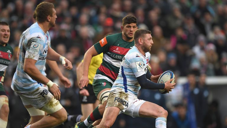 Finn Russell probes the Leicester defence