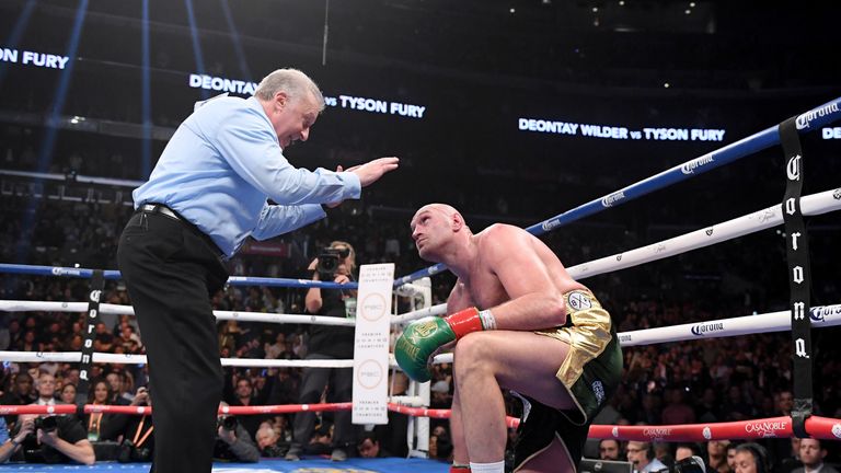 Fury was down first in the ninth round