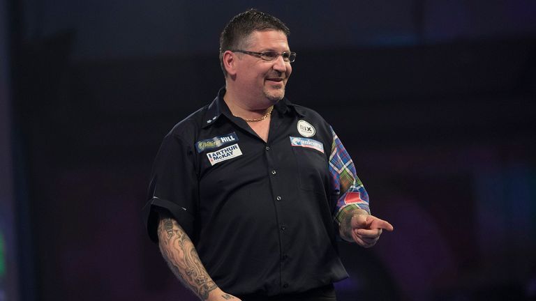 WILLIAM HILL WORLD DARTS CHAMPIONSHIP 2019.ALEXANDRA PALACE,.LONDON.PIC;LAWRENCE LUSTIG.ROUND 4.GARY ANDERSON V CHRIS DOBEY.GARY ANDERSON IN ACTION