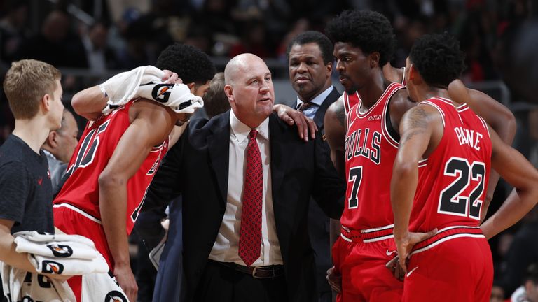 Chicago Bulls' associate head coach Jim Boylen speaks to players during a time out against the Golden State Warriors
