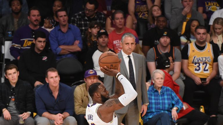 LeBron James #23 of the Los Angeles Lakers shoots the ball against the Phoenix Suns on December 2, 2018 at STAPLES Center in Los Angeles, California.