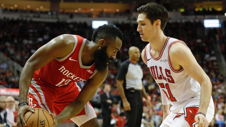 Highlights of the Chicago Bulls&#39; visit to the Houston Rockets in the NBA.