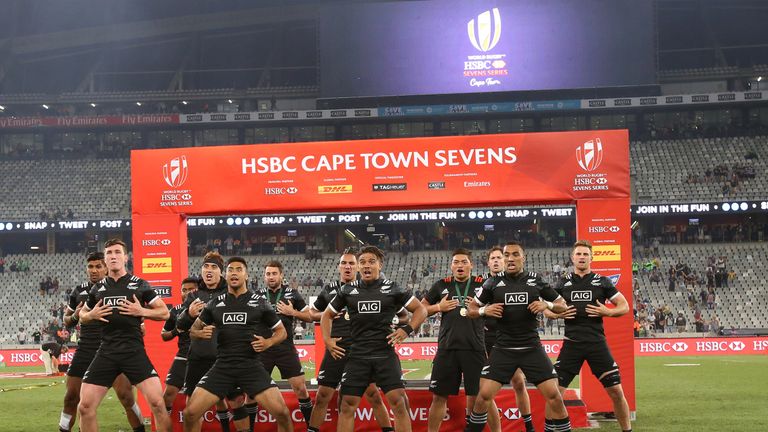 New Zealand celebrate winning the 2017  Cape Town Sevens 