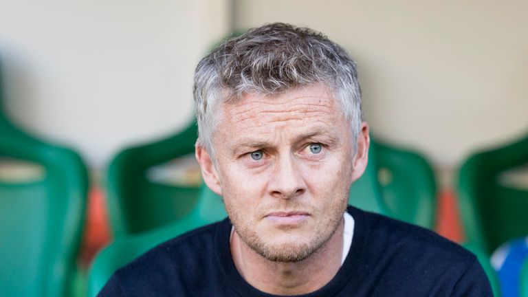Ole Gunnar Solskjaer in the dugout at Easter Road on August 9, 2018