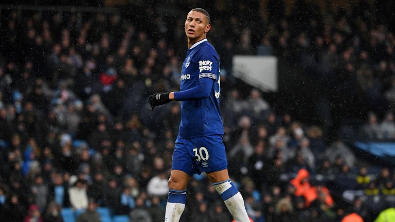 Richarlison in action vs Manchester City at the Etihad Stadium