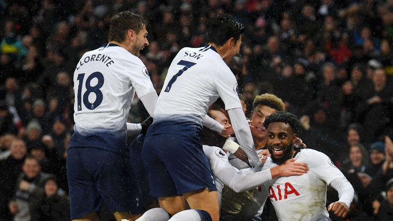 Tottenham celebrate late winner over Burnley
