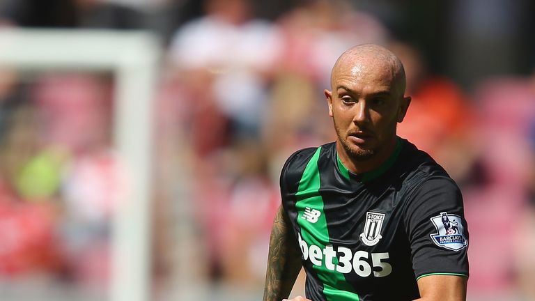 Stephen Ireland has left Bolton