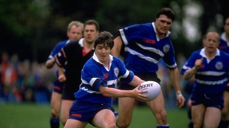  Barnes sets up another attack during the Courage League match against the Saracens