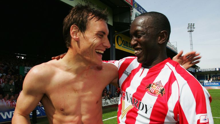 during the Coca-Cola Championship match between Luton Town and Sunderland at Kenilworth Road on May 6, 2007 in Luton, England.