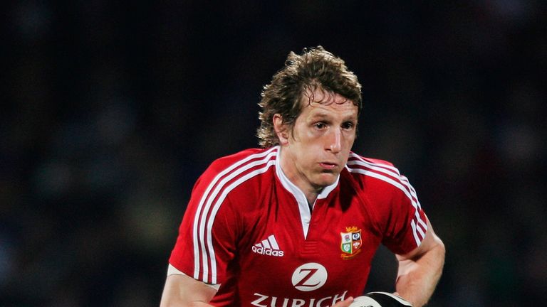 DUNEDIN, NEW ZEALAND -  JUNE 18:  Will Greenwood of the Lions in action during the match between Otago and the British and Irish Lions at Carisbrook on June 18, 2005 in Dunedin, New Zealand. (Photo by David Rogers/Getty Images) *** Local Caption *** Will Greenwood 