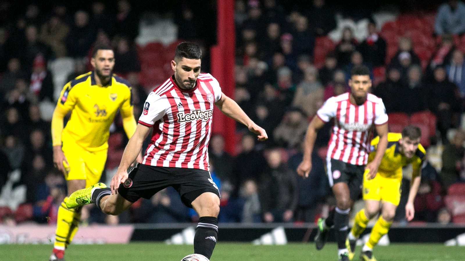 Brentford 1 - 0 Oxford Utd - Match Report & Highlights1600 x 900