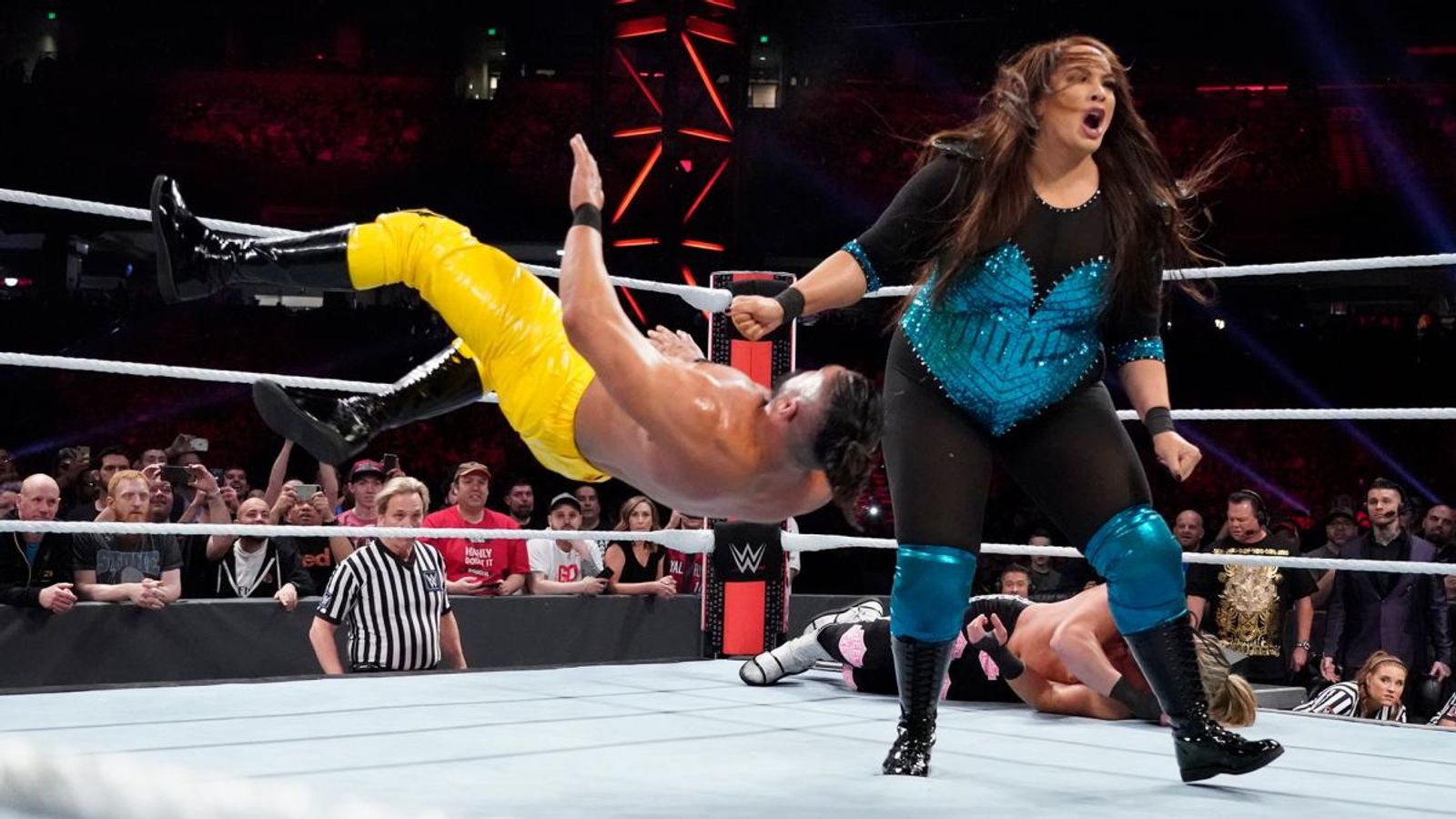 WWE Nia Jax to have surgery on both knees, could miss rest of 2019
