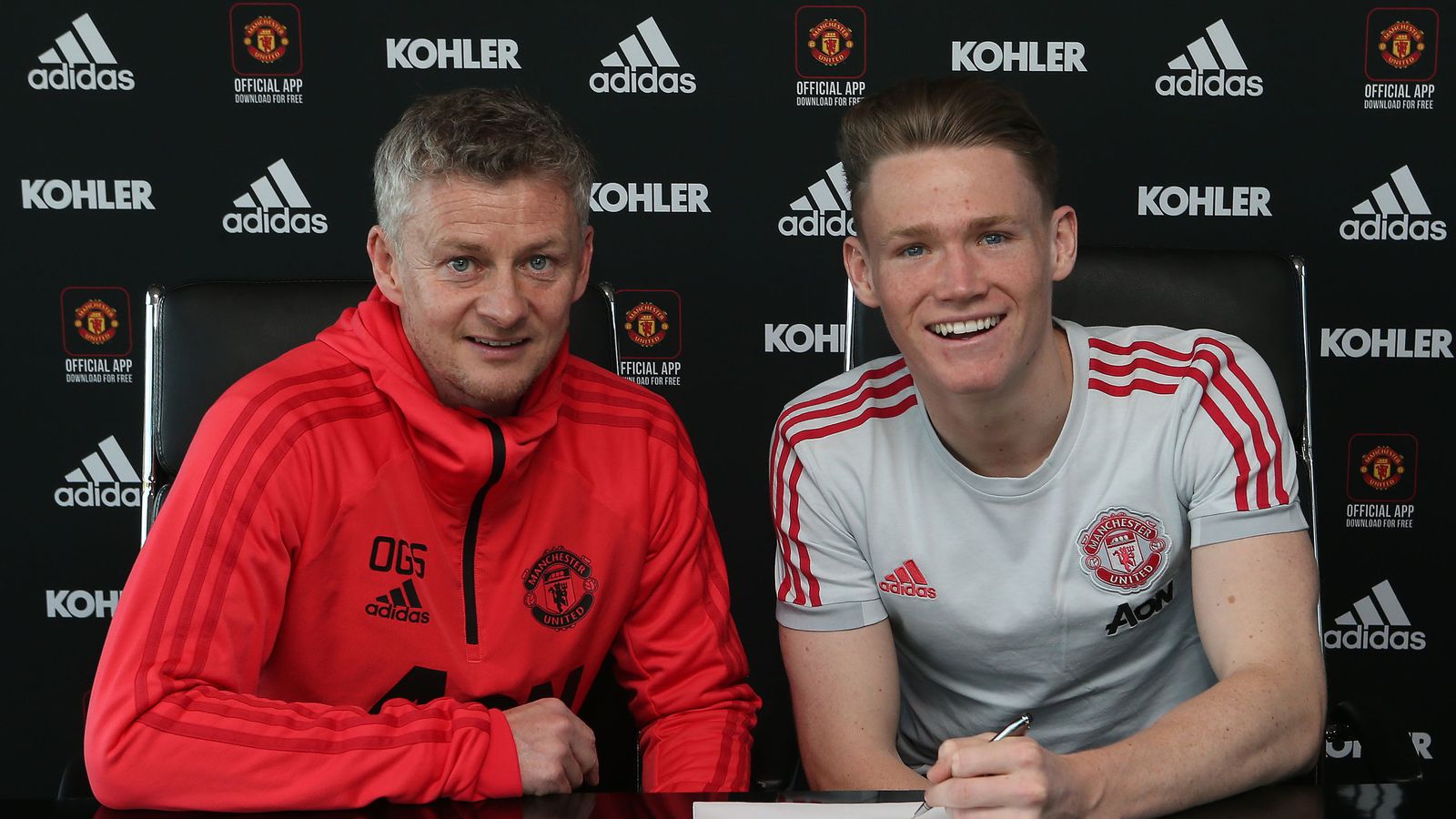 Scott Mctominay Signs New Manchester United Contract Football News