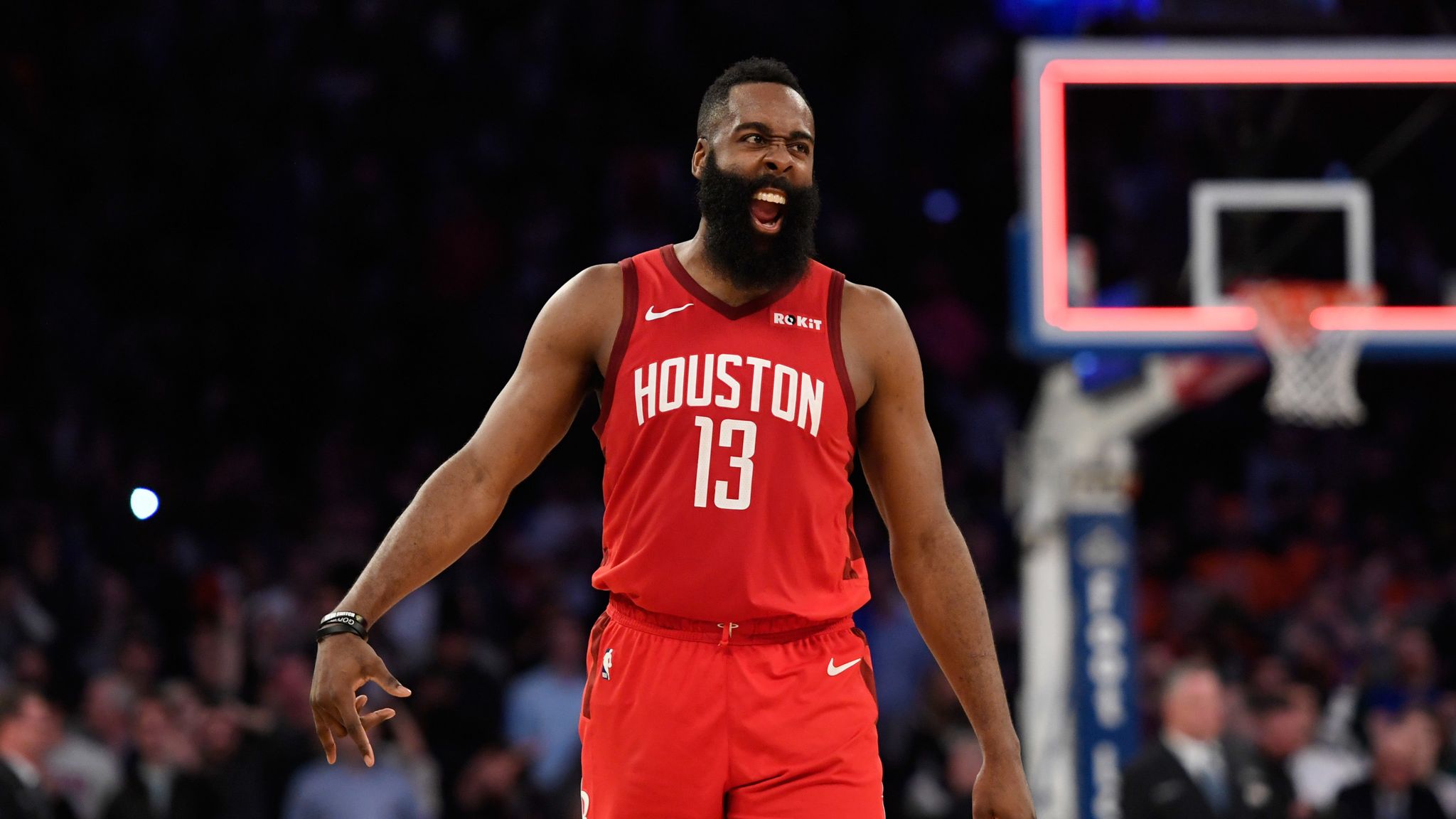 James Harden scores 61 points to lead Houston Rockets to victory