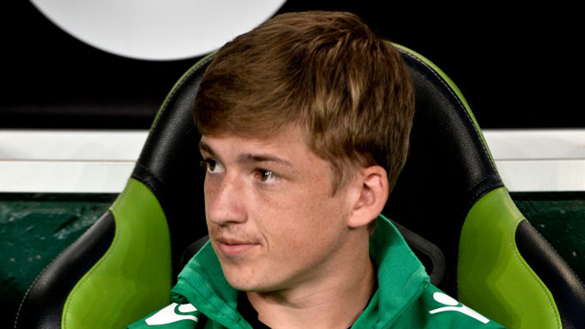 Hibernian sign Sporting Lisbon's Ryan Gauld on loan | Football News ...