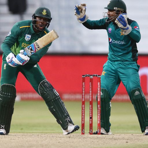 Phehlukwayo stars in South Africa win