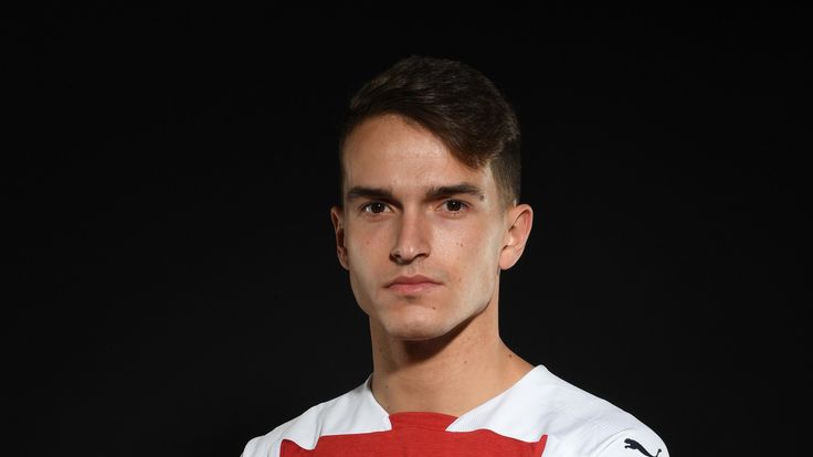 Arsenal unveil new signing Denis Suarez at London Colney