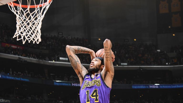 Brandon Ingram dunks during the Los Angeles Lakers' loss to the New York Knicks