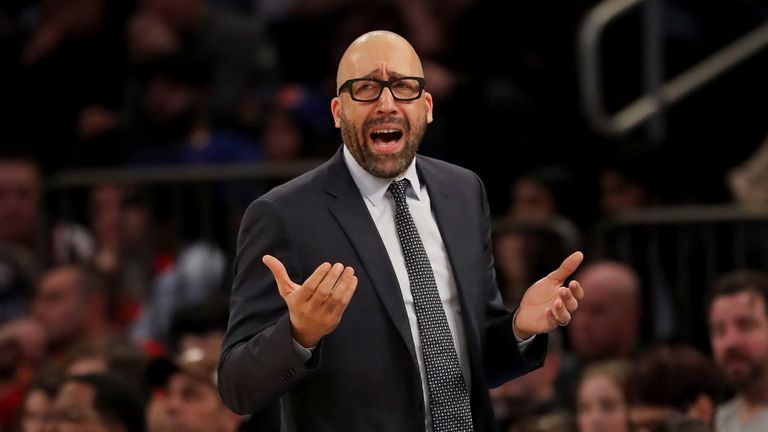 Knicks coach David Fizdale shows his frustration