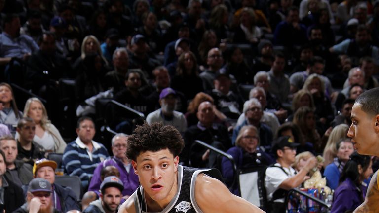 Justin Jackson drives against the Los Angeles Lakers