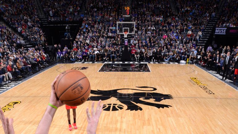 Jusuf Nurkic finishes at the rim against the Sacramento Kings