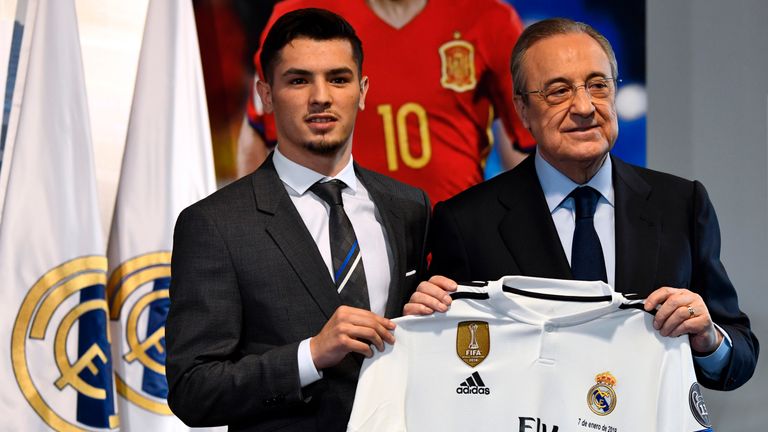 Brahim Diaz poses with Real Madrid club president Florentino Perez