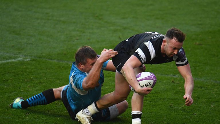 Andy Uren scores one of his five tries in Bristol's one-sided win