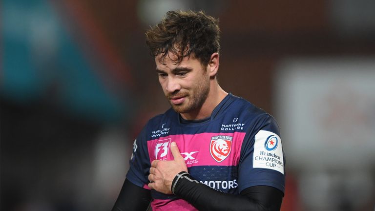 Danny Cipriani holds his chest during game with Gloucester