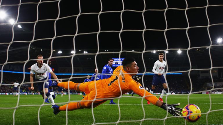 Harry Kane beats goalkeeper Neil Etheridge to put Tottenham ahead