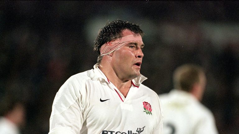 17 Jun 2000: Jason Leonard of England in action during the first test match against South Africa at Loftus Versfeld in Pretoria, South Africa. South Africa won the match 18-13. 