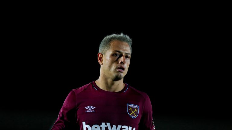 KINGSTON UPON THAMES, ENGLAND - AUGUST 28: Javier Hernandez of West Ham United during the Carabao Cup Second Round match between AFC Wimbledon and West Ham United at The Cherry Red Records Stadium on August 28, 2018 in Kingston upon Thames, England. (Photo by Catherine Ivill/Getty Images) *** Local Caption *** Javier Hernandez