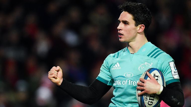 11 January 2019; Joey Carbery of Munster celebrates after scoring his side's fifth try during the Heineken Champions Cup Pool 2 Round 5 match between Gloucester and Munster at Kingsholm Stadium in Gloucester, England. Photo by Seb Daly/Sportsfile