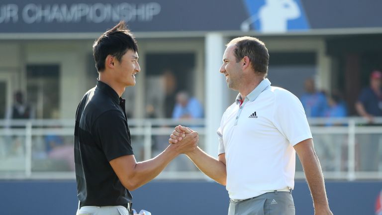 during day one of the DP World Tour Championship at Jumeirah Golf Estates on November 17, 2016 in Dubai, United Arab Emirates.