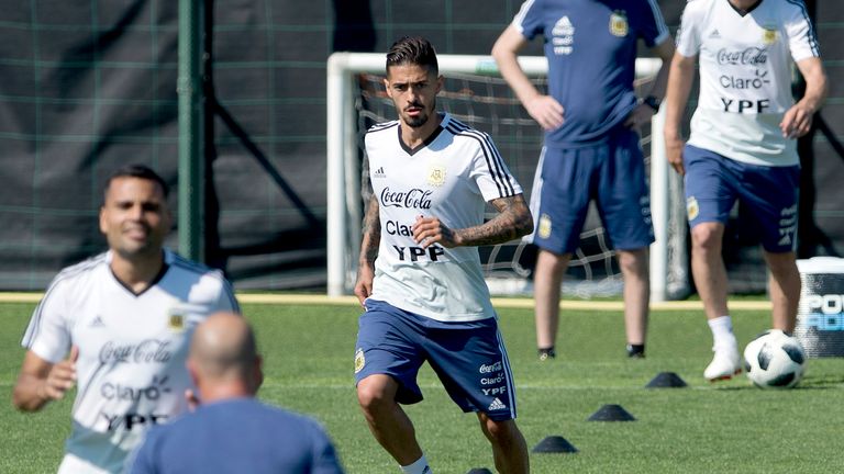 Argentina's midfielder Manuel Lanzini (C) attends a training session at the FC Barcelona 'Joan Gamper' sports center in Sant Joan Despi, near Barcelona, on June 8, 2018.