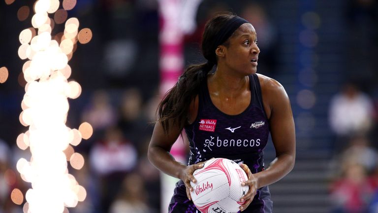 Sasha Corbin and Saracens Mavericks picked up a second successive win to continue a promising start to the Superleague season