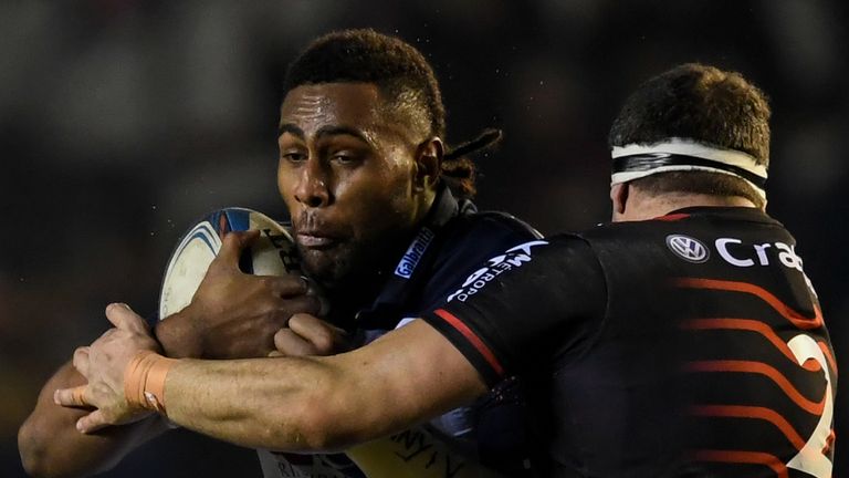 Edinburgh Rugby's Fijian Viliame Mata (L) fights for the ball with Toulon's French hooker Guilhem Guirado during the European Rugby Champions Cup Pool 5 rugby union match between Toulon and Edinburgh at the Mayol stadium in Toulon, southeastern France on January 12, 2019. 