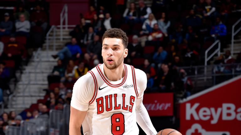 Zach LaVine prepares to attack against the Cavaliers