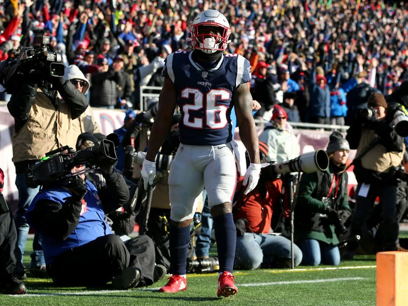 Michel Scores 3 TDs, Patriots Roll Past Chargers 41-28