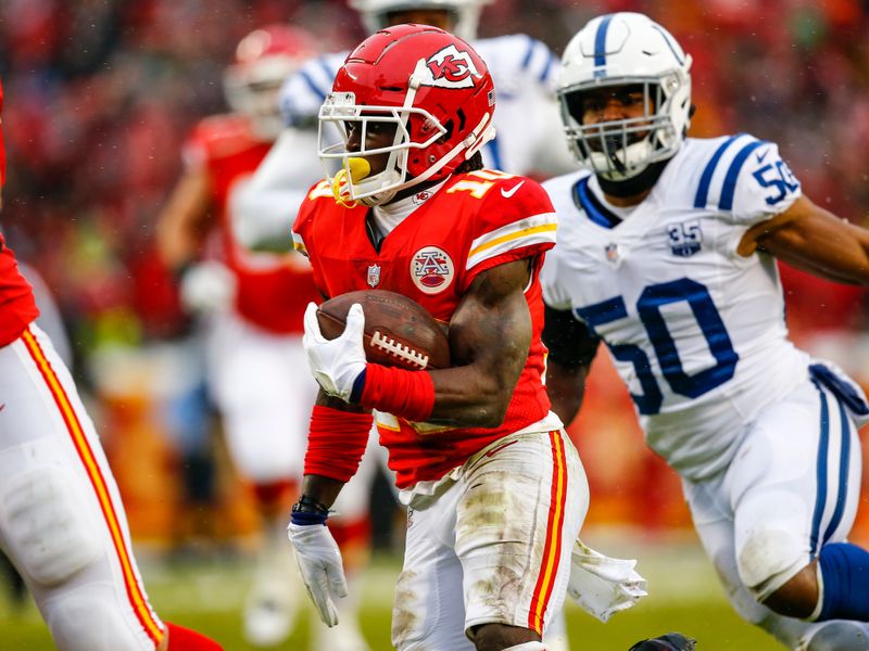 4,408 Indianapolis Colts V Kansas City Chiefs Photos & High Res Pictures -  Getty Images