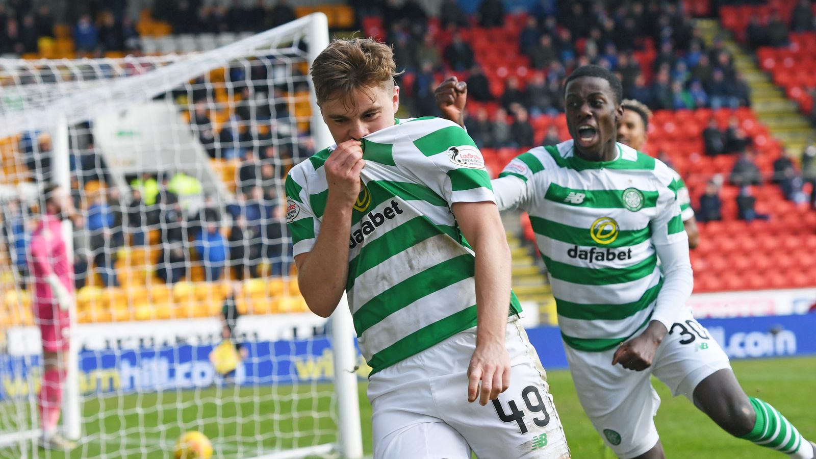 St J'stone 0 - 2 Celtic - Match Report & Highlights