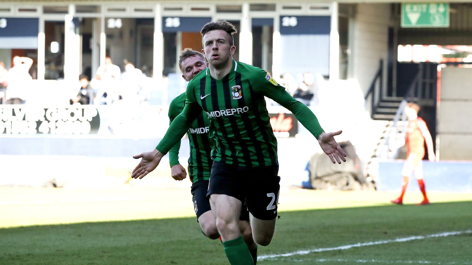 Luton 11 Coventry Jordan Shipley strikes to deny League One leaders