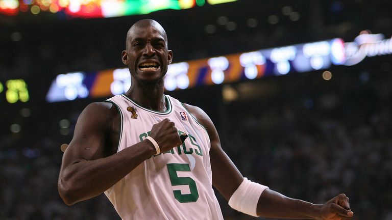 Kevin Garnett Boston Celtics Signed Dunk 16x20 Photo NBA Finals vs Lakers  JSA