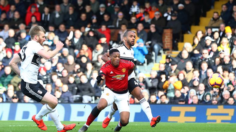 Anthony Martial makes it 2-0
