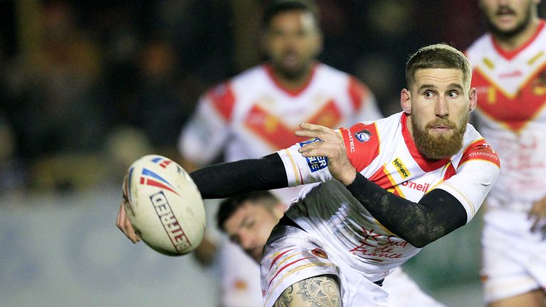 Can big signing Sam Tomkins inspire victory for his side over Huddersfield Giants?